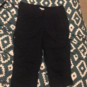 Black Maternity Capris